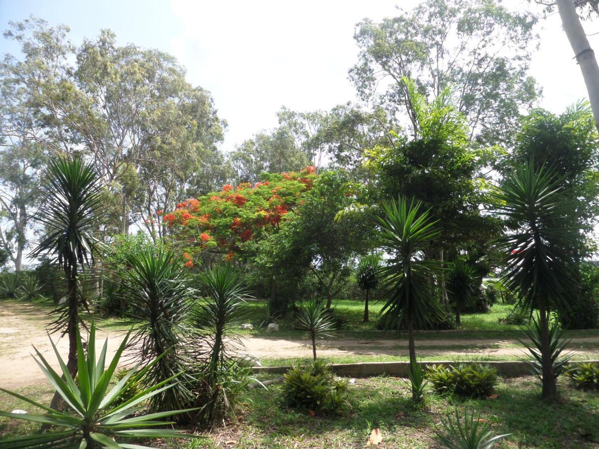 Hostel E Camping Casa Laranja Armacao dos Buzios Exterior photo